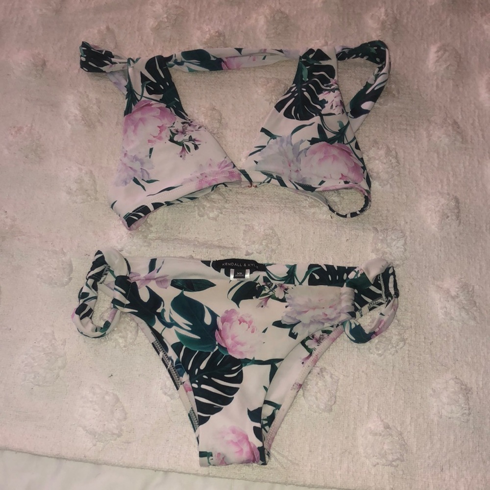 Bathing suit